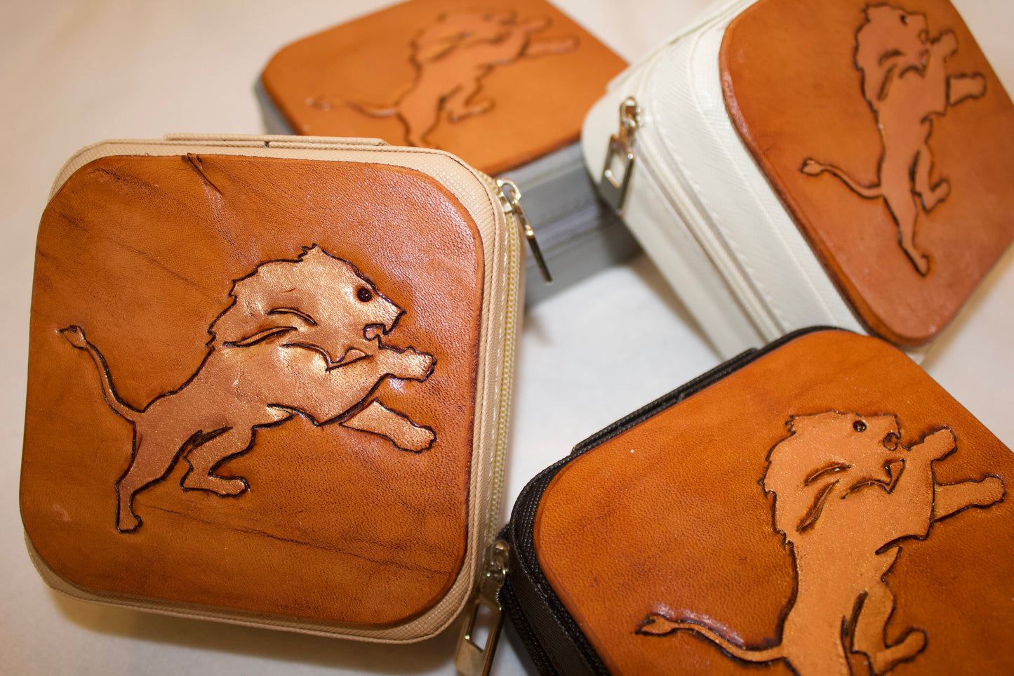 Leaping Lion | Jewelry Case